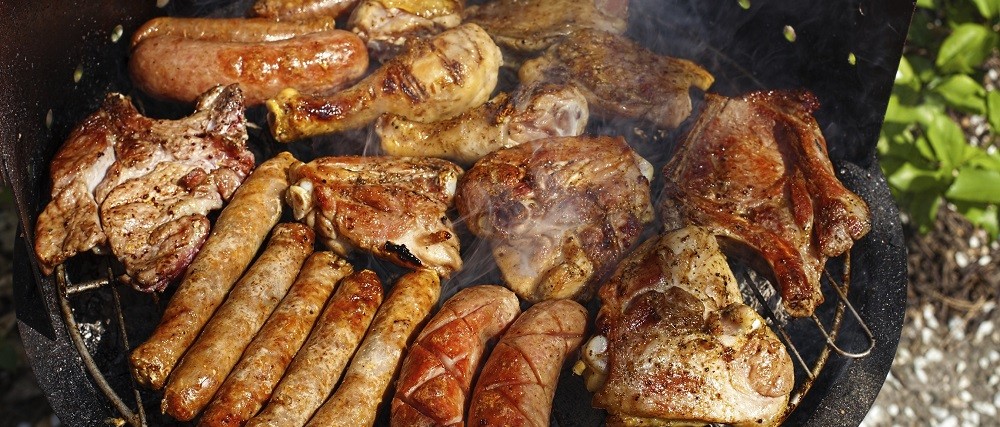 Мясная жаренная пищи содержит много пуринов