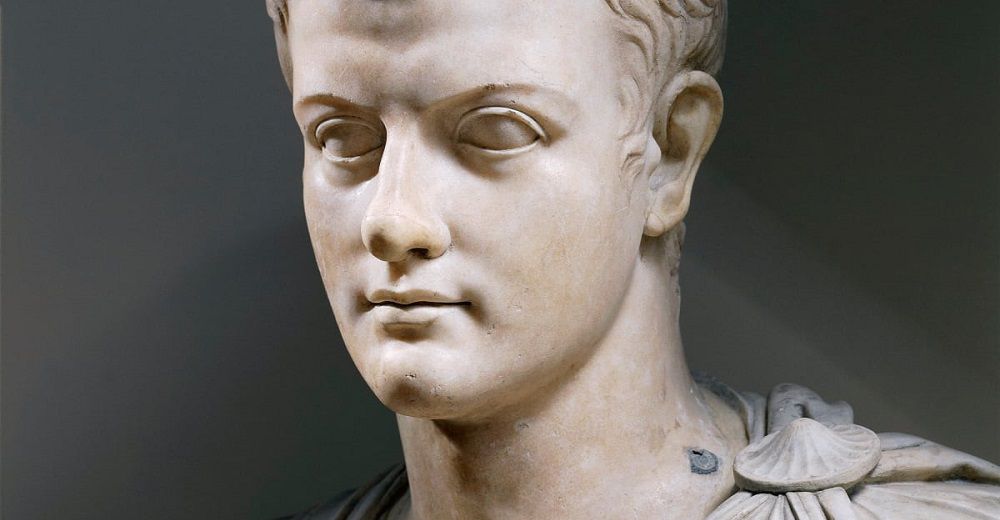 Скульптура Калигулы