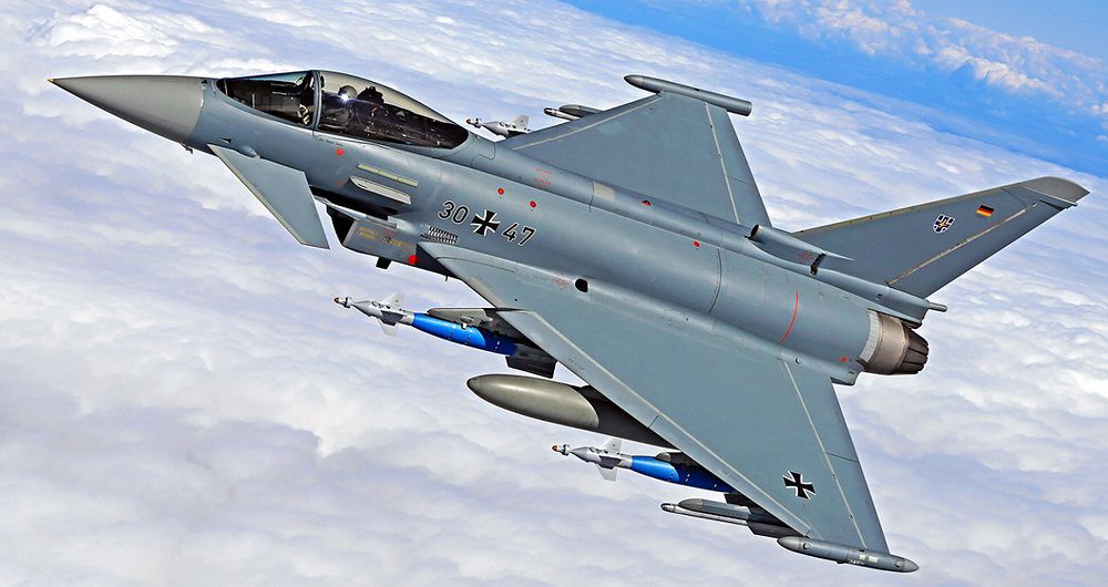 Самолет Eurofighter Typhoon